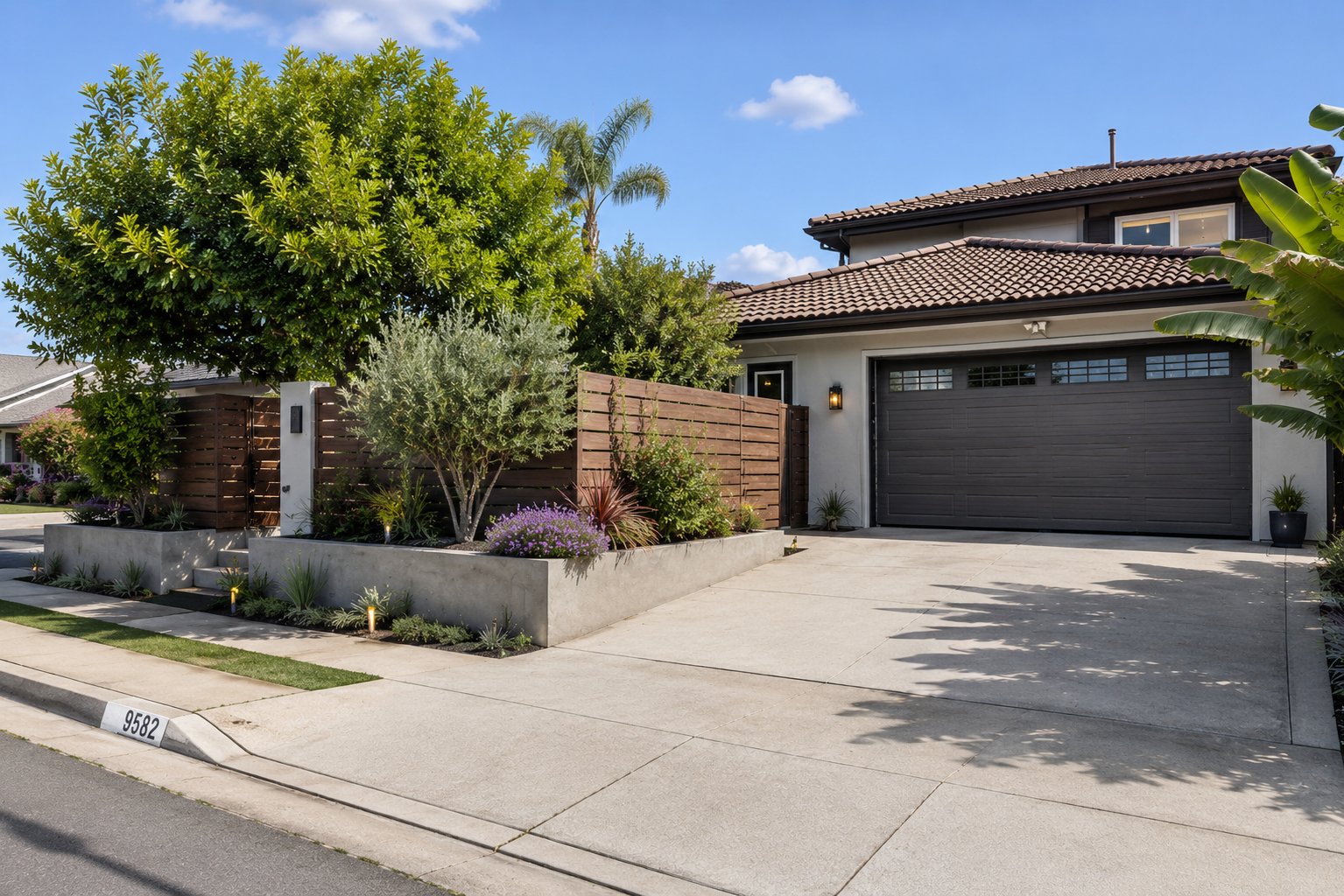Front of the house — 9582 Peppertree Drive